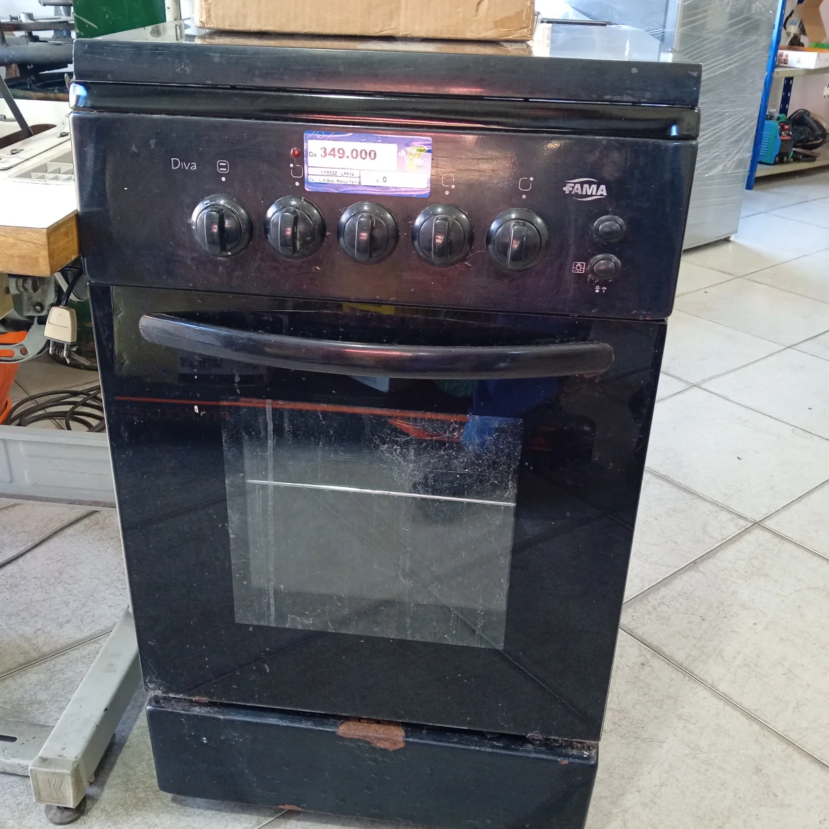 Cocina A Gas Marca Fama Modelo Mto-4312ngrsp Usado En Buen Estado Acc Con 3 Hornallas A Gas Y 1 Placa Electrica Encendido Electrico