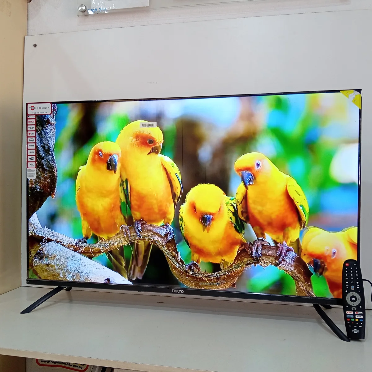 Televisor Led Smart De 43 '' Marca Tokyo Modelo Tvtokff43gtv Con Control Usado En Buen Estado Acc Pr De Patitas