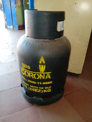 Garrafa Cap 10 Kg. Marca Gas Corona Usado En Buen Estado Color Negro Acc No Tiene