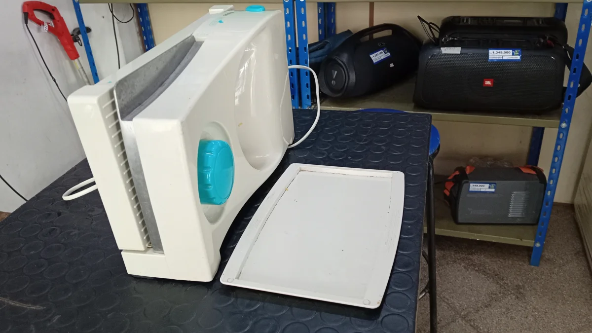 Cortadora De Fiambre Marca Ufesa. Modelo Cf-7691 Usado En Buen Estado Acc No Tiene