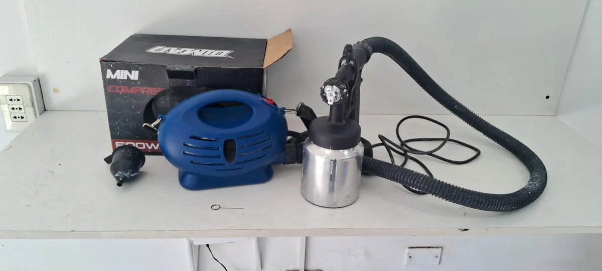 Pulverizador De Pintura Marca Dimaq Modelo 30125 Usado En Buen Estado Con No Tiene Acc Tarro De 800 Ml Pistolia Manguera Aguja P/ Limpiar