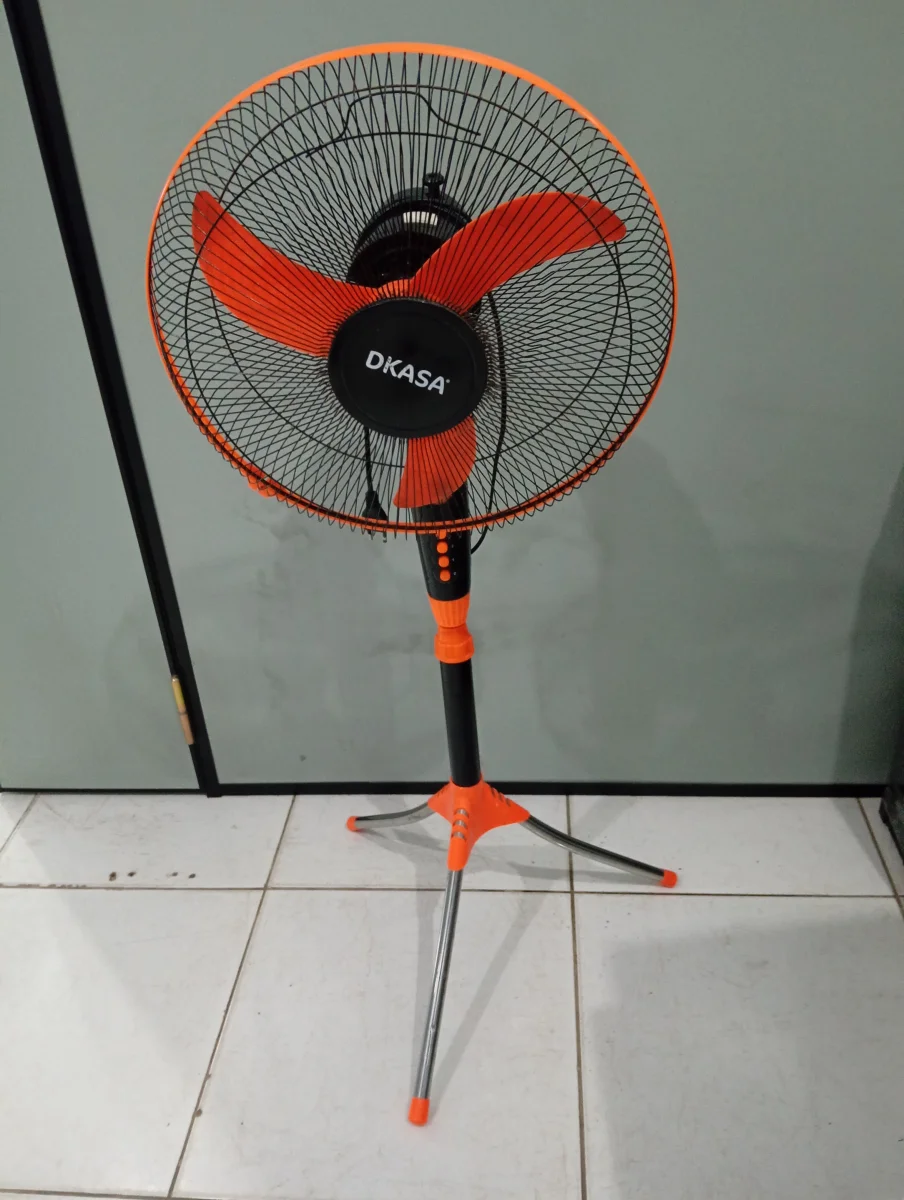 Ventilador 33 Velocidades Marca Dkasa Modelo Usado En Buen Estado Acc No Tiene