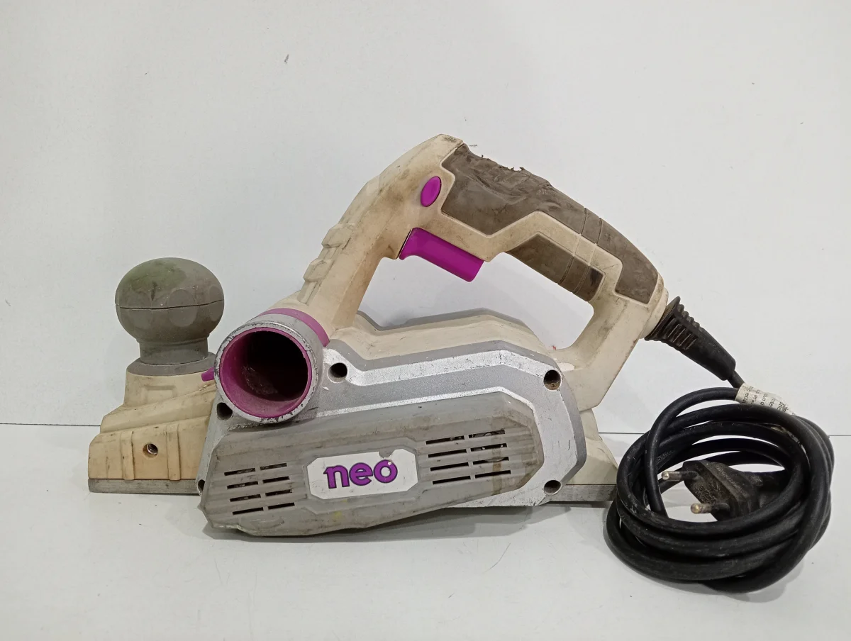 Cepilladora De Madera Marca Neo Modelo Gg903 Usado Con Desgaste Acc No Tiene