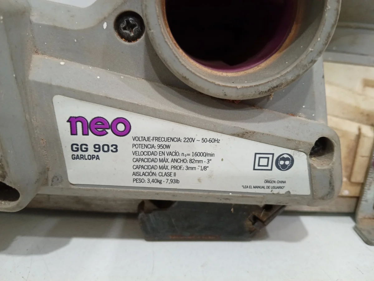Foto 3 de Cepilladora De Madera Marca Neo Modelo Gg903 Usado Con Desgaste Acc No Tiene