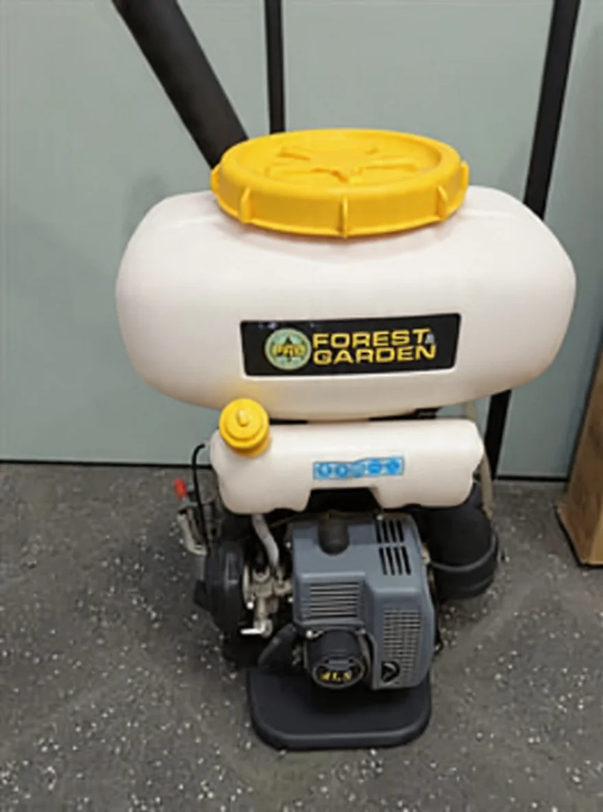 Fumigadora Marca Forest & Garden Modelo Pg 843/1 Usado En Buen Estado Acc Tanque Para 20lPerchera Manguera