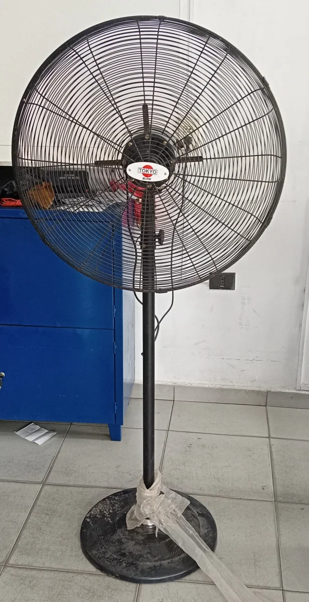 Ventilador 3 Velocidades Marca Tokyo Modelo Vetokpii26-D Usado En Buen Estado Acc No Tiene de pie industrial